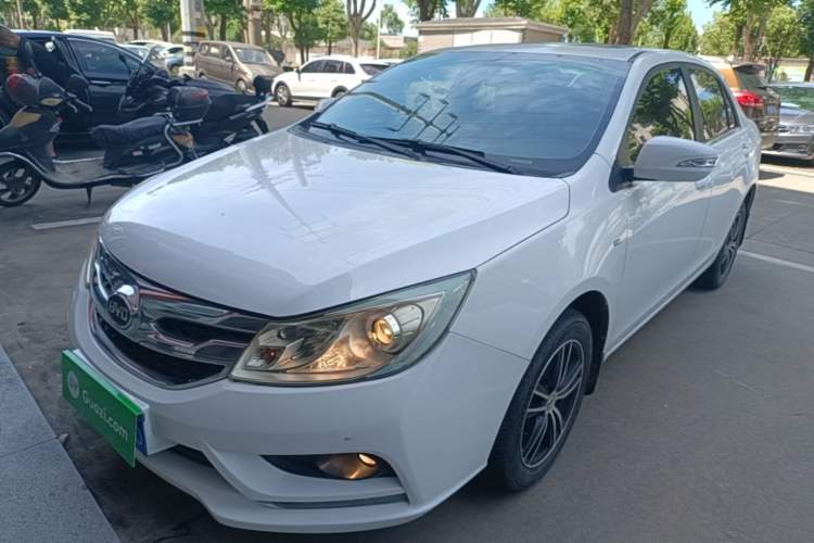 Used BYD Surui 2015 Revised Version 1.5L Manual Luxury Edition Guazi used car, China used car export, Used car for sale, Used  cars, Cheapest cars for sale