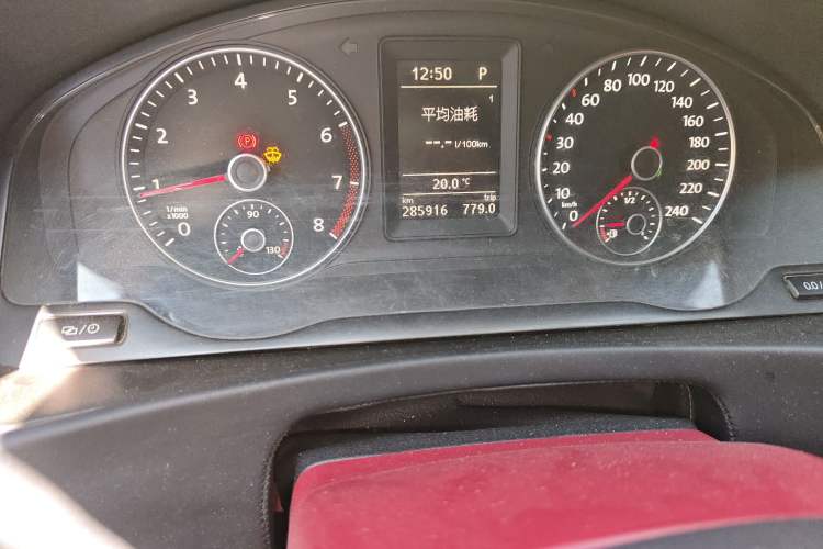 Used Volkswagen Caravelle 2015 2.0 TSI Four-Wheel Drive Comfort Edition
