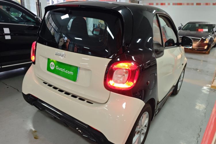 Used smart fortwo 2015 1.0L 52 kW Hardtop Passion Edition
