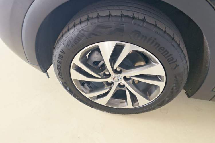 Used Buick Envision 2023 Encore S 552T Two-Wheel Drive Luxury Model Left Front Wheel Hub