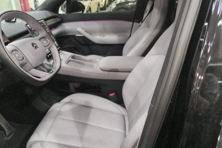 Used Nio EC6 2024 75 kWh
