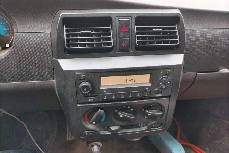 Used Wuling EV50 2020 All-Electric Van Logistics Vehicle with Ningde-Heated Battery
