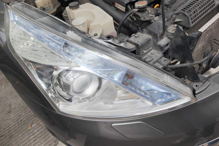 Used Nissan Teana 2012 2.5L XV VIP Cloud Security Edition Right Front Headlight