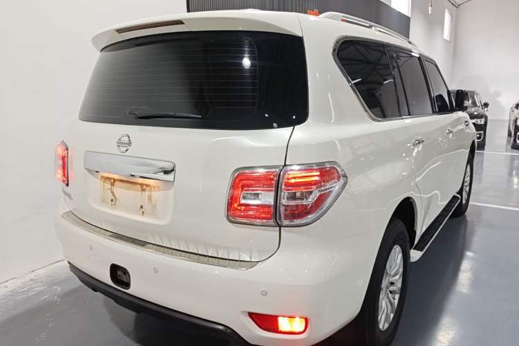 Used Nissan Patrol 2017 4.0L SE U.S.-Spec Version
