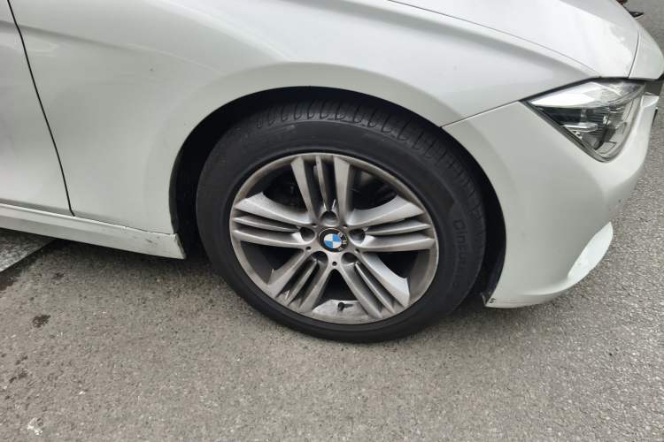 Used BMW 3 Series 2017 320Li Fashion Model
