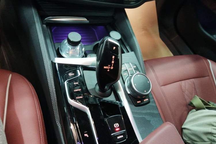 Used BMW 5 Series 2021 Facelifted 530Li Leading Edition M Sport Package