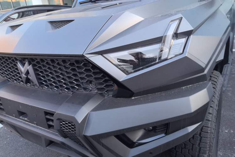 Used Brave warrior 917 2023 Range-Extended Founder Edition
