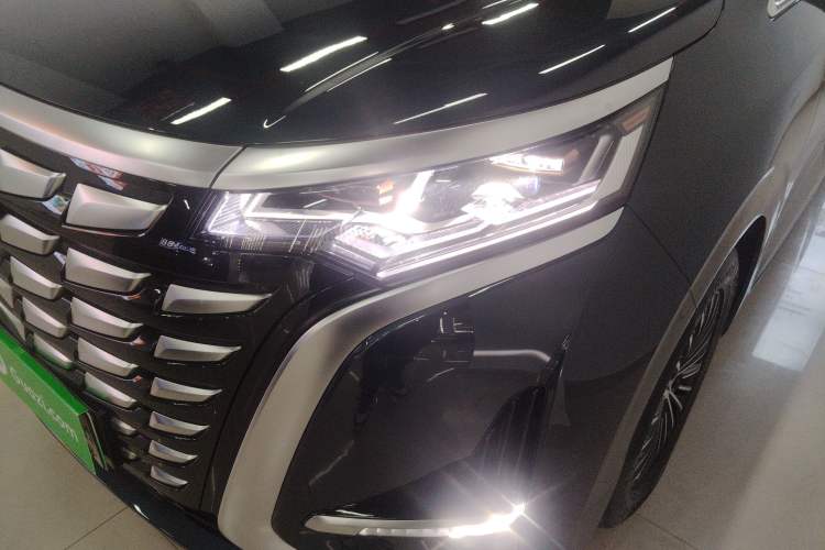 Used Denza D9 2023 DM-i 965 Luxury Model Left Front Headlight