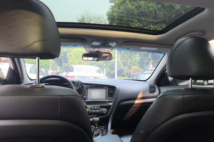 Used Kia K5 2015 2.0L Automatic LUX Headliner