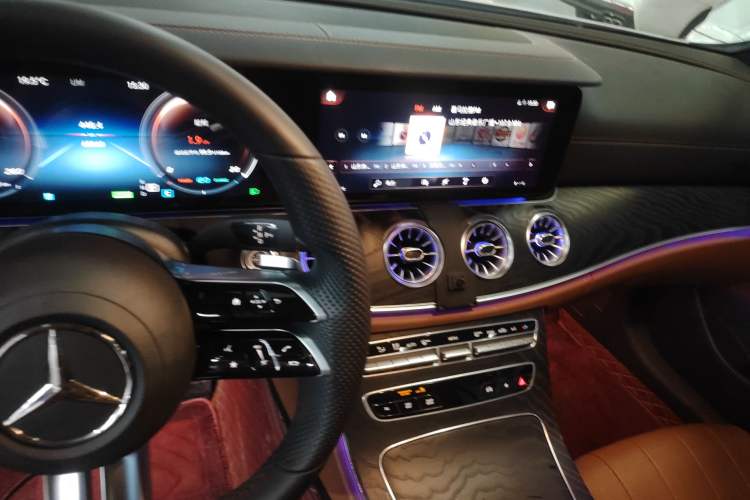 Used Mercedes-Benz E-Class 2021 E 260 Coupe
