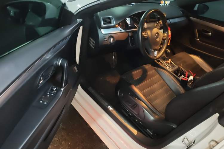 Used Volkswagen FAW-Volkswagen CC 2013 1.8TSI Luxury Model Driver Seat