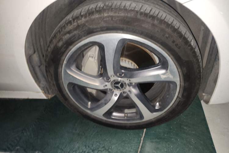 Used Mercedes-Benz E-Class 2019 Restyled E 300 L Sporty and Stylish Edition