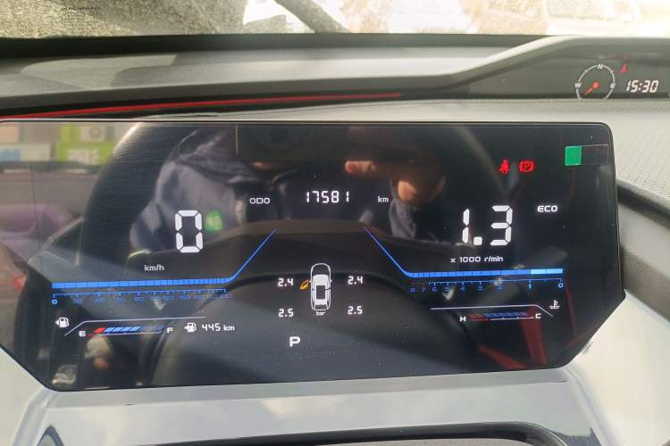 Used CHANGAN OSHAN Z6 2022 Blue Whale 1.5T DCT Luxury Model