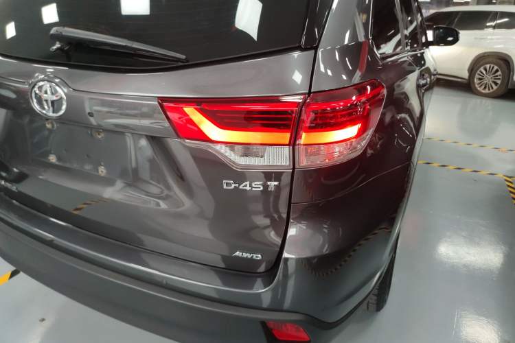 Used Toyota Highlander 2018 2.0T Four-Wheel Drive Ultimate Edition 7-Seater Emission Standard China V