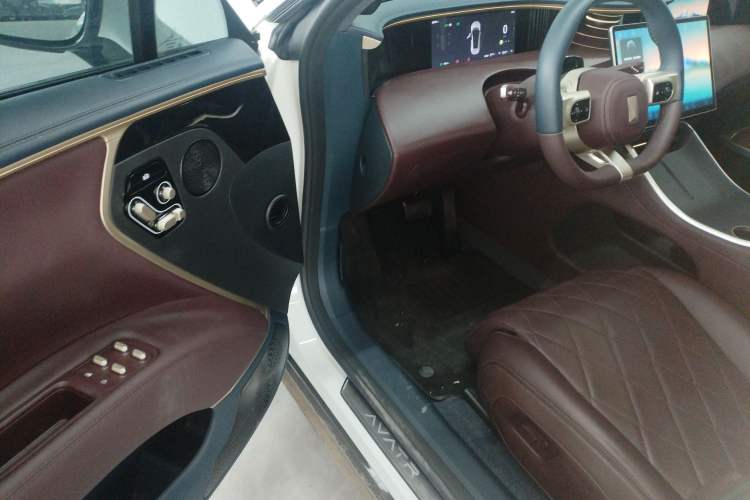 Used Avatr 11 2025 Ultra Extended-Range Edition