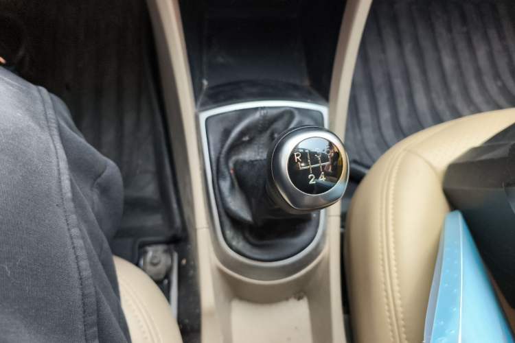 Used Hyundai Verna (older generation) 2014 1.4L Manual Smart GLS Trim
