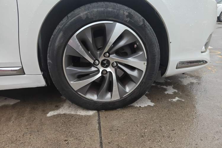 Used DS 5LS 2014 1.6T Elegant Version THP160 Right Front Wheel Hub