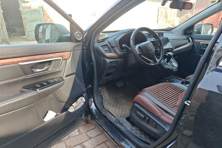 Used Honda CR-V 2021 240TURBO CVT 2WD Fashion Edition
