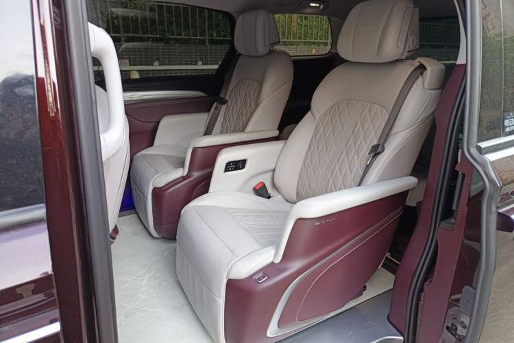 Used Buick GL8 2022 Avenir Aivia Six-Seat Deluxe Edition