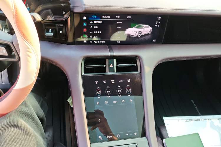 Used Porsche Taycan 2022-Year Updated Taycan Audio And AC Panel