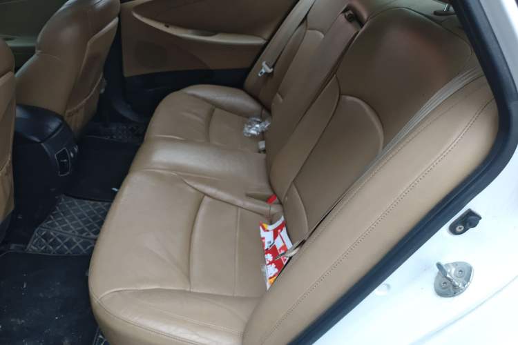 Used Hyundai Sonata 2013 2.0L Automatic Luxury Edition
