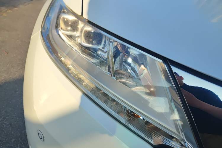 Used Honda Odyssey 2015 Updated Version 2.4L Smart Edition Right Front Headlight