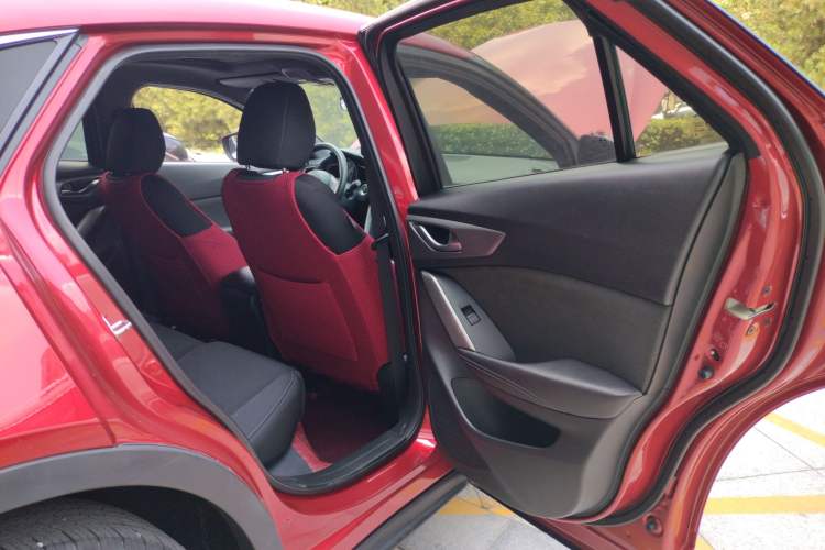 Used Mazda CX-4 2016 2.0L Automatic 2WD Blue Sky Dynamic Edition