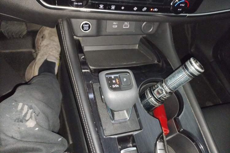 Used Nissan X-Trail 2021 VC-Turbo 300 CVT 2WD Luxury Edition Gear Lever