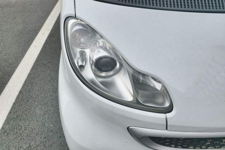 Used smart fortwo 2012 1.0T Convertible Passion Edition Right Front Headlight