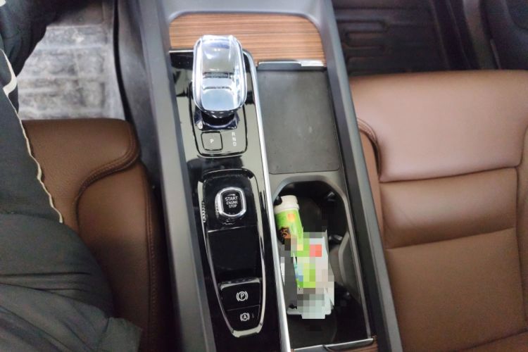 Used Volvo XC60 2023 B5 4x4 Smart Luxury Edition