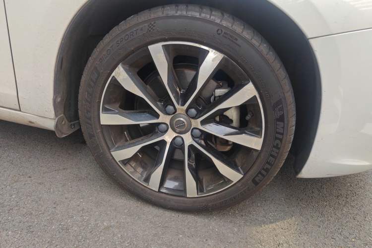 Used Volvo S60 2019 S60L Facelift T5 Intelligent Advanced Edition
