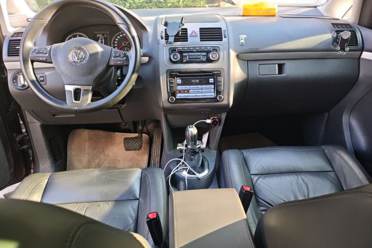 Used Volkswagen Touran 2013 1.4T DSG Brilliant Edition 7-Seater
