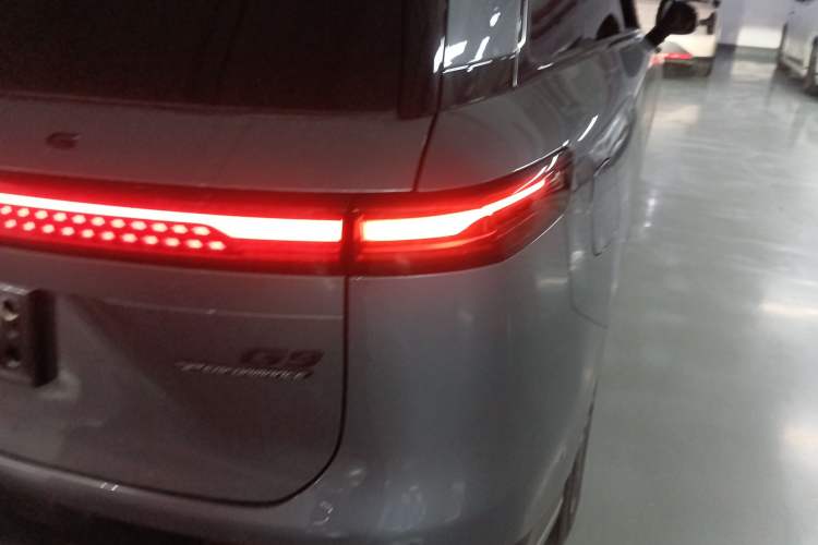 Used XPeng G9 2022 650 Performance Edition Max Exterior 3