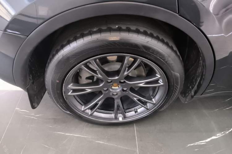 Used Tesla Model Y 2024 Rear-Wheel-Drive Version
