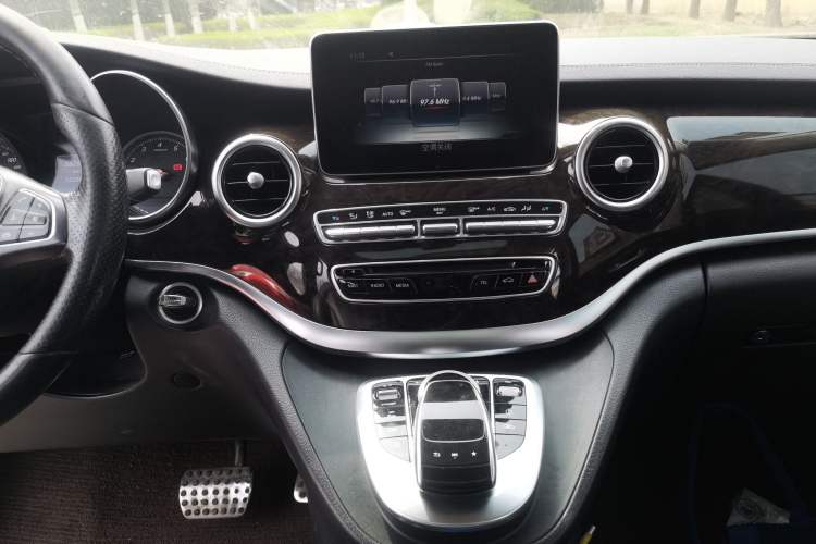 Used Mercedes-Benz V-Class 2017 V 260 Prestige Edition