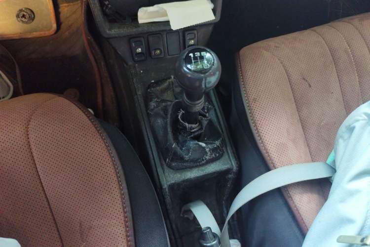 Used Volkswagen Santana  Gear Lever