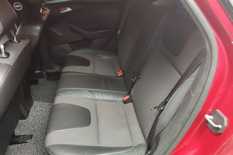 Used Ford Focus 2012 Hatchback 1.6L Automatic Fashion Edition