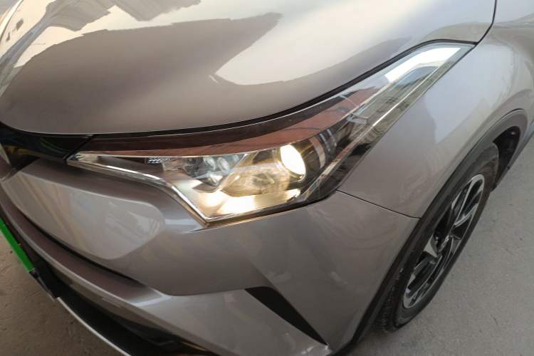 Used Toyota IZOA 2018 2.0L Yichi Version China VI Standard Left Front Headlight