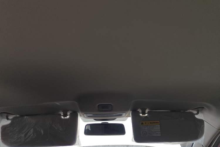 Used Roewe i5 2020 1.5L Manual 4G Connect Luxury Edition Headliner