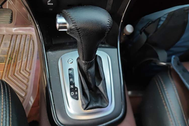 Used FORTHING SX6 2016 1.6L CVT Luxury Model
