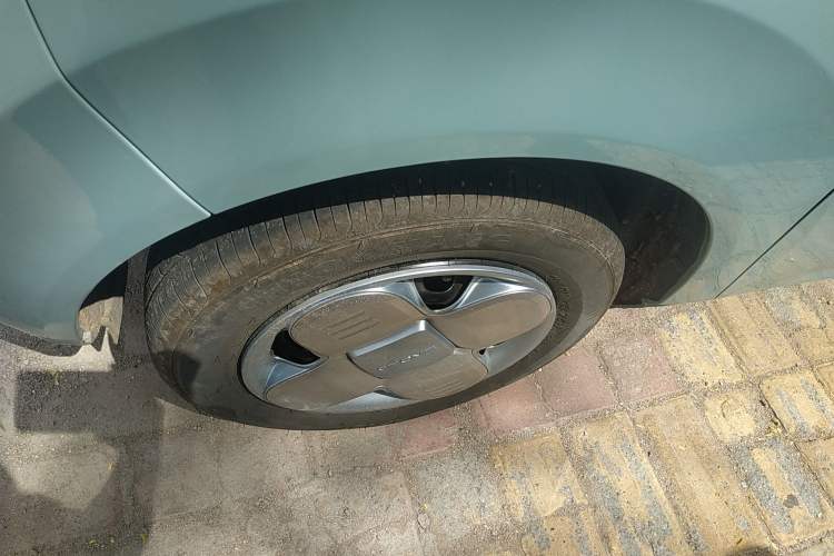 Used Geely Galaxy Panda 2024 Panda Mini 200km Endurance Bear
