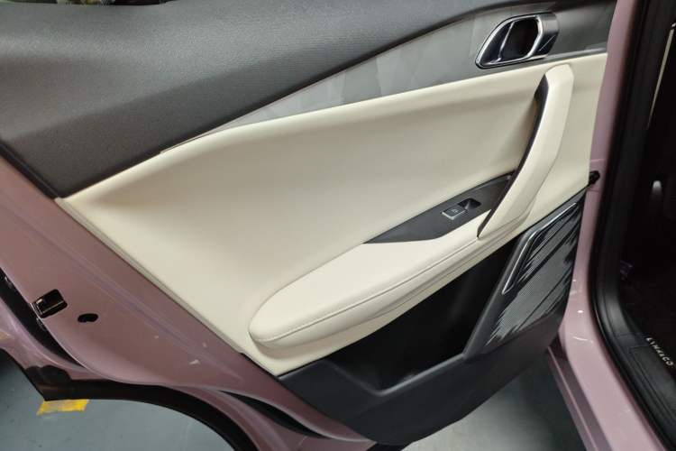 Used Lynk & Co 06 EM-P 2023 1.5T Remix PHEV Shero