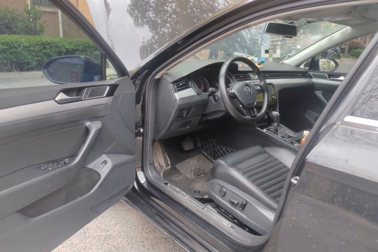 Used Volkswagen Magotan 2017 330TSI DSG Leading Model Driver Seat