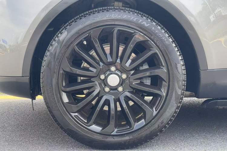 Used Land Rover Discovery 2017 3.0 SC V6 HSE