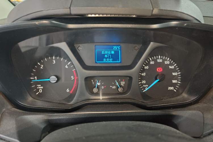 Used Ford Transit 2019 2.0T Diesel Multi-Purpose Commercial Vehicle Short Wheelbase Low Roof 6-Seater China VI Standard