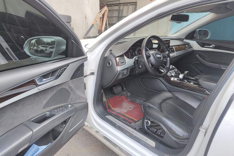 Used Audi A8 2014 A8L 45 TFSI quattro Luxury Model
