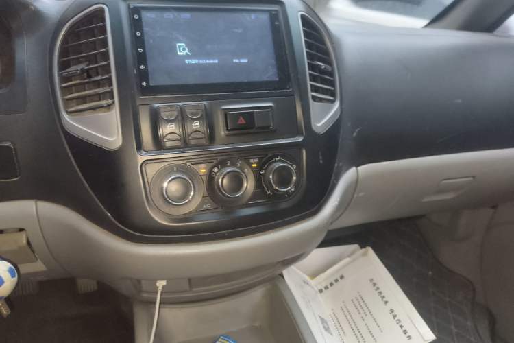 Used FORTHING Lingzhi 2016 M3L 1.6L 7-Seater Standard Model Audio And AC Panel
