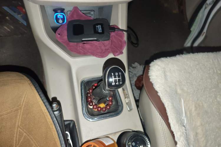 Used FORTHING Lingzhi 2016 M3 1.6L 7-Seater Comfort Model China IV Standard Gear Lever