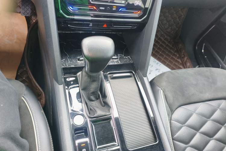 Used Volkswagen Teramont X 2019 330TSI Two-Wheel-Drive Prestige Luxury Edition