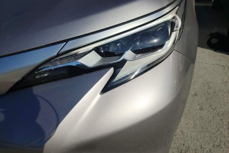 Used Toyota Sienna 2021 2.5L Hybrid Platinum Edition